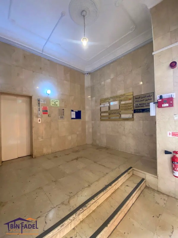 ELEGANT 1 BHK COMMERICAL OFFICE FOR RENT - PRIME LOCATION - ALAIN TOWN CENTER - SHEIKHA SALAMA MOSQUE photo 2