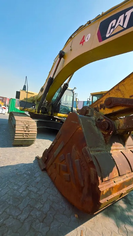 CAT 349D2 L Excavator (2018) | Good Working Condition | 50-Ton Class photo 2