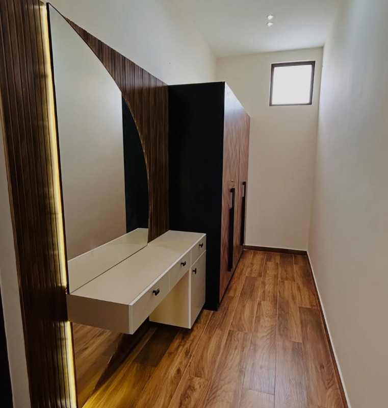 House for sale  photo 4