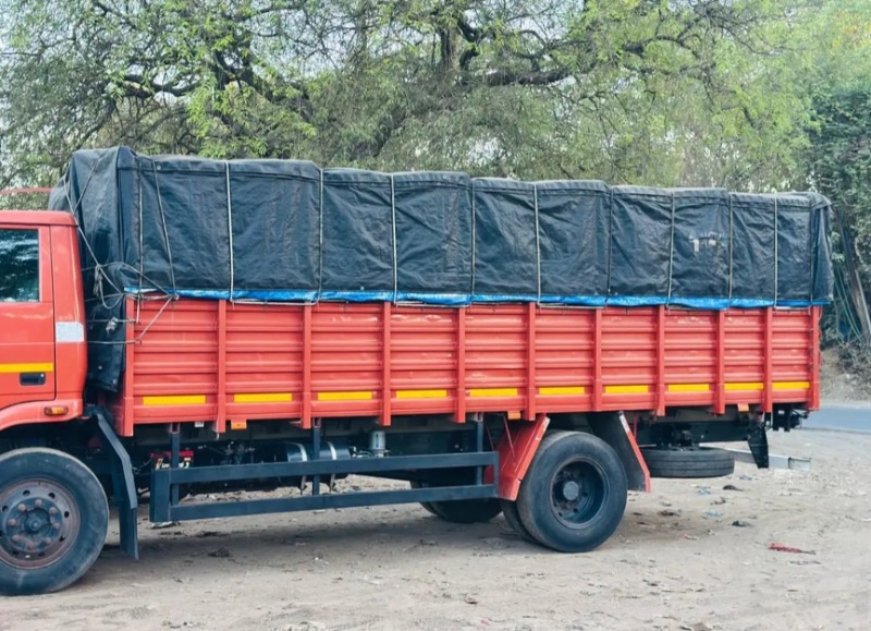 Tata 1212 photo 3
