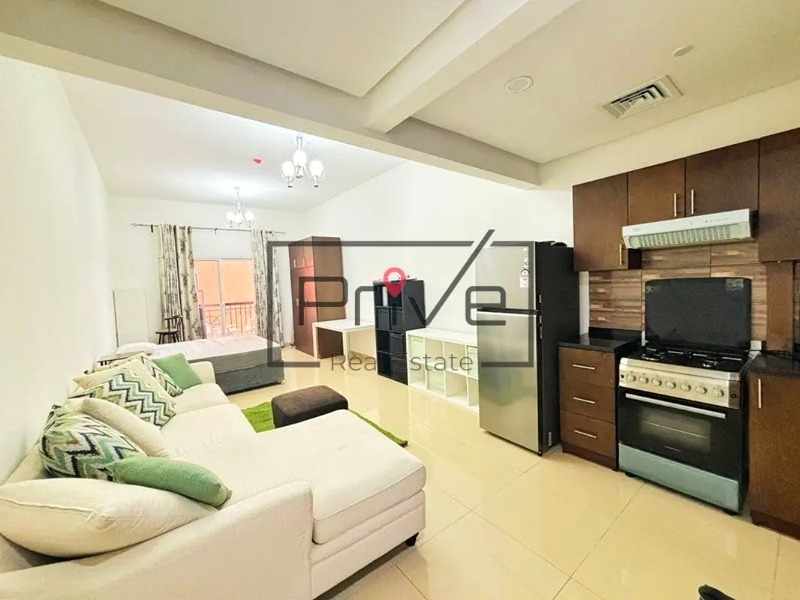 Furnished| Spacious | Vacant from Mid of May photo 3