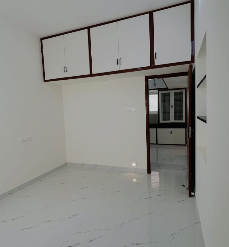 House for sale  photo 3