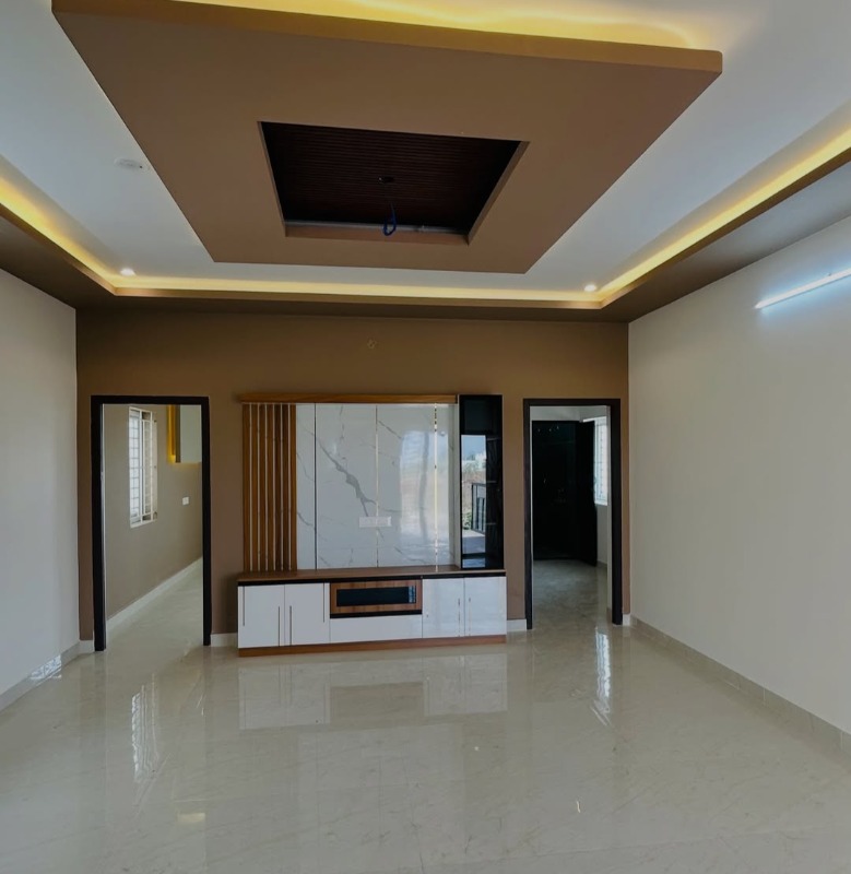 House for sale  photo 2