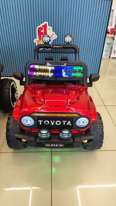 Toy jeep photo 3
