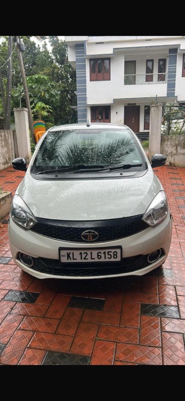 Tata tiago photo 3