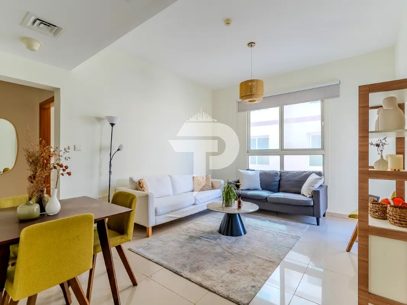 Spacious 1-BR | Vacant | Move-in Ready photo 3