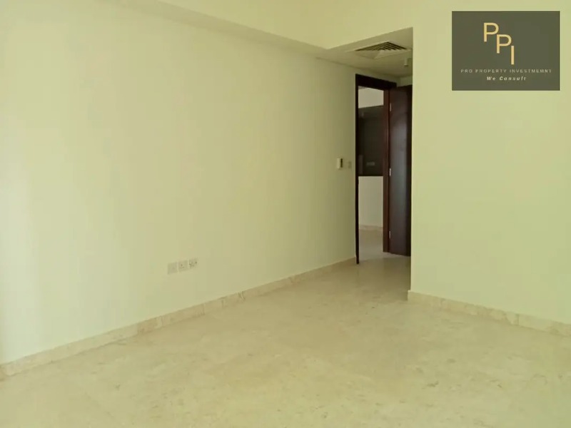 Spacious 1BR with Sea View | Vacant | All Amenities photo 3