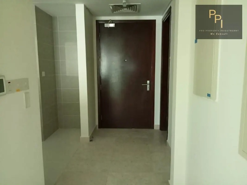 Spacious 1BR with Sea View | Vacant | All Amenities photo 4