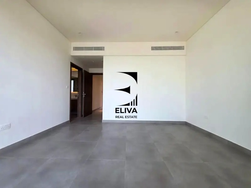 Single Row | 2BR+Maid | Excellent Condition photo 3