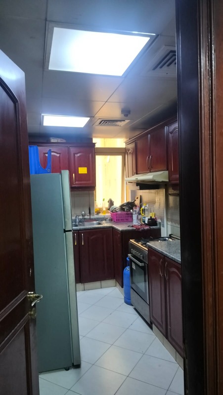 Room for rent for 2 months June 1 to July 31 photo 2