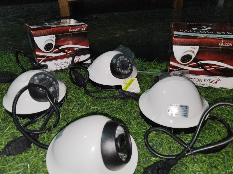 Cctv camera brand NEW 4 packages with box and paper photo 3