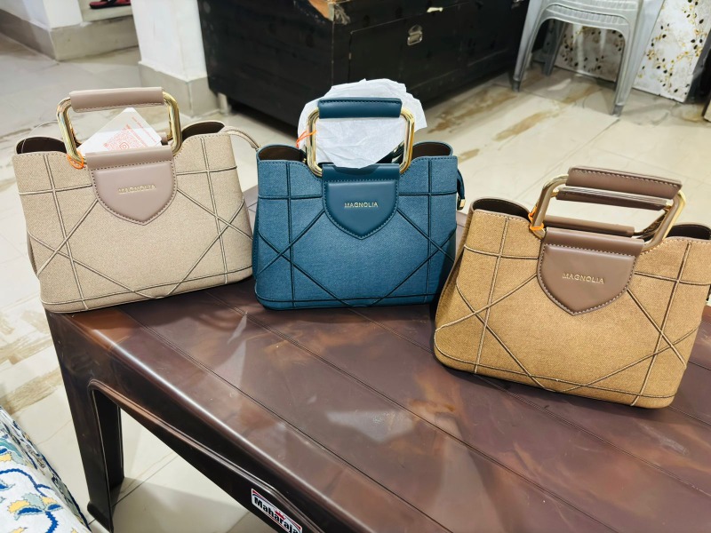Hand bags  photo 2