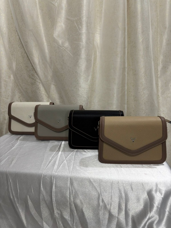 Hand bags  photo 4