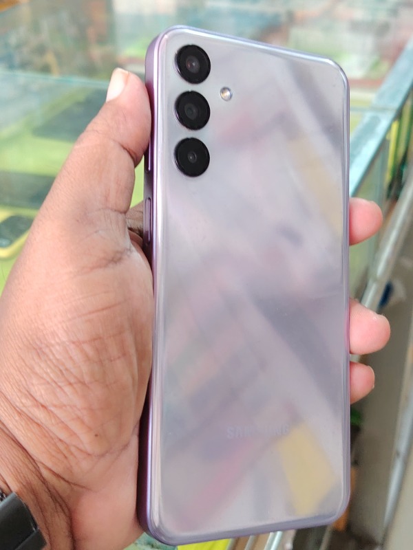 Samsung f15 5g photo 2