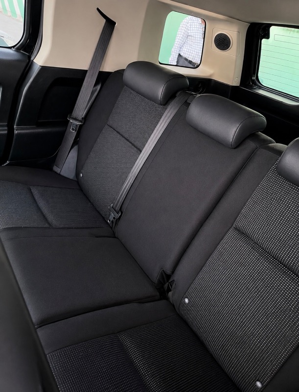 FJ CRUISER BLACK EDITION 2013 GCC ZERO ACCIDENT photo 4