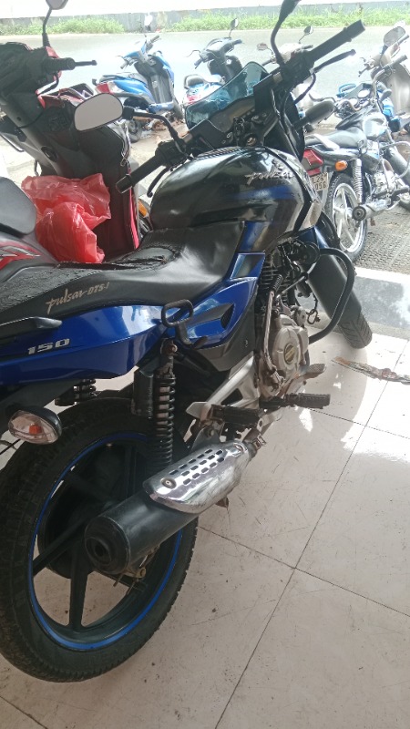 Pulsar150 photo 2