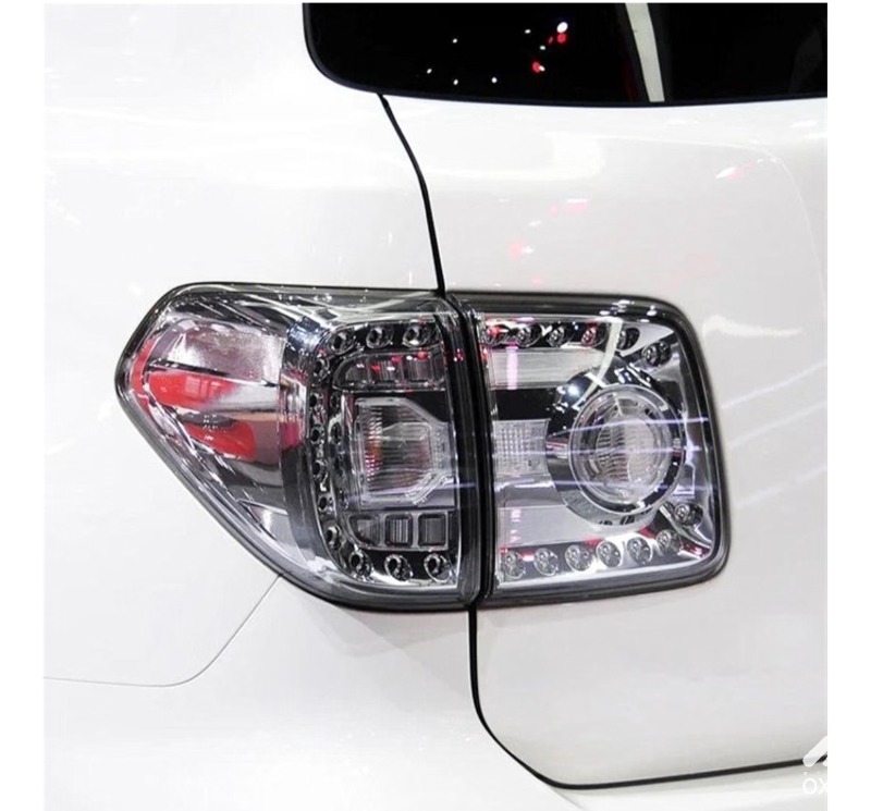 NISSAN PATROL TAIL LAMB 2010-2016 photo 2