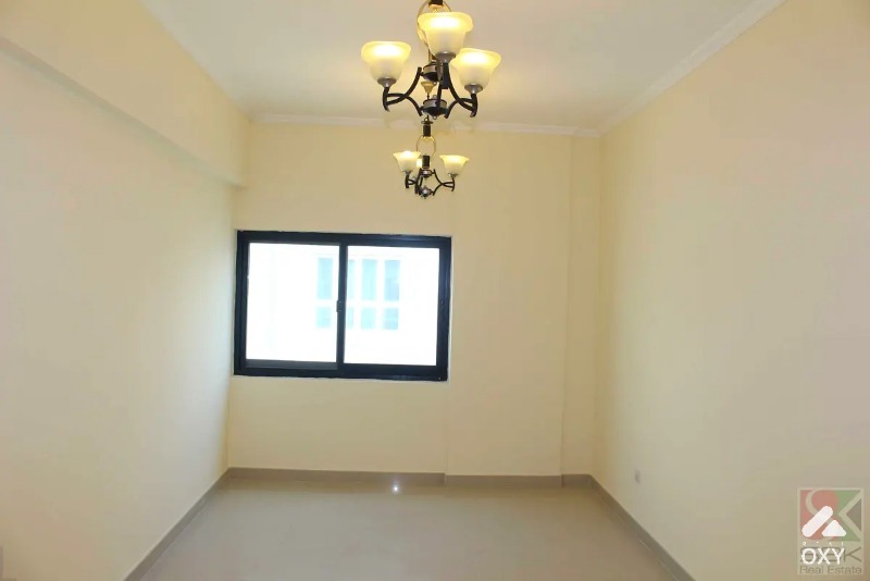 Spacious 2 BR Flat Available photo 2