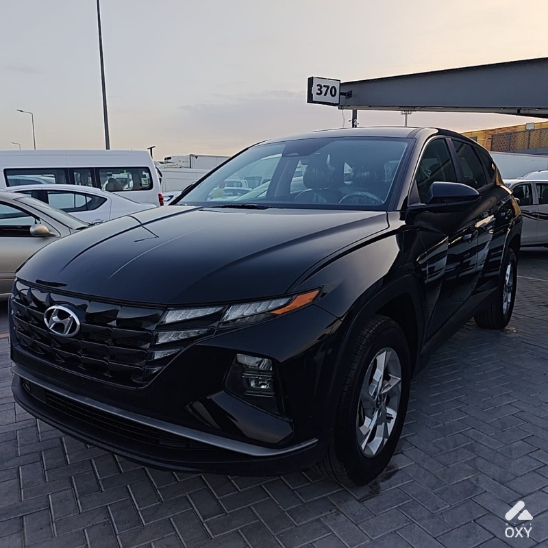 Hyundai Tucson AWD photo 4