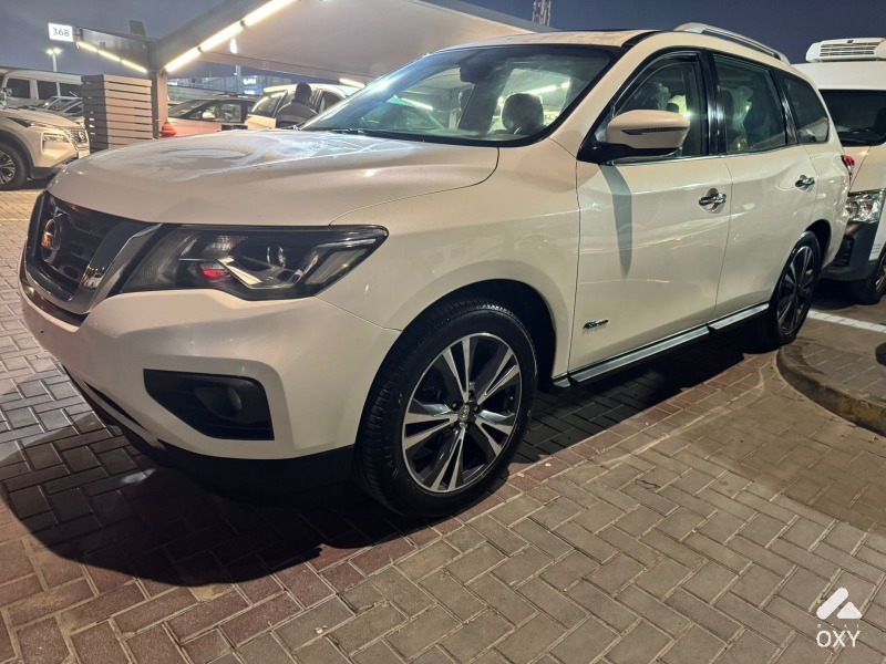 Nissan Pathfinder Hybrid Sunroof  photo 4