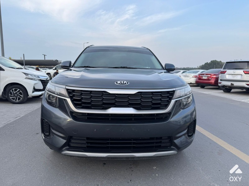 Kia Seltos photo 2