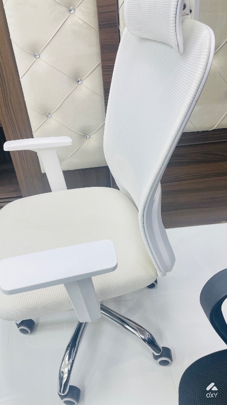 Chair photo 2