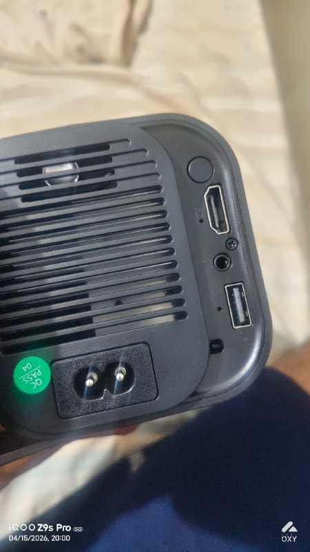 Portable Mini Projector | WiFi Screen Mirroring | HDMI | Excellent Condition photo 2