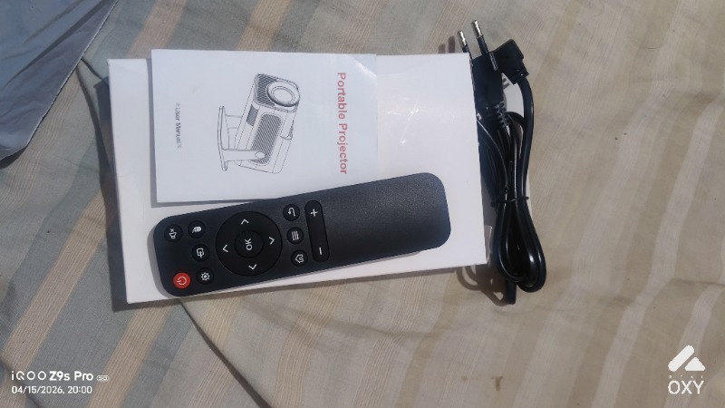 Portable Mini Projector | WiFi Screen Mirroring | HDMI | Excellent Condition photo 4