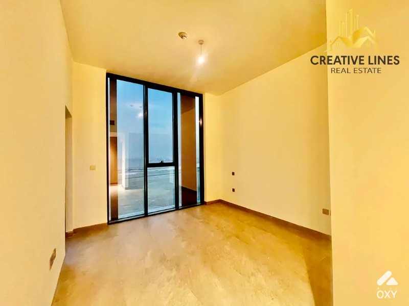 Brand New || 1 bedroom Apartment || fully Fitted Kitchen || Luxury Amenities || Prime location photo 2