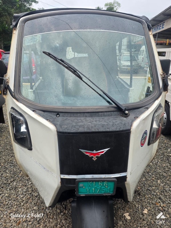 Montra ev ev photo 3