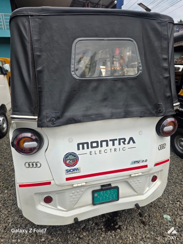 Montra ev ev photo 4