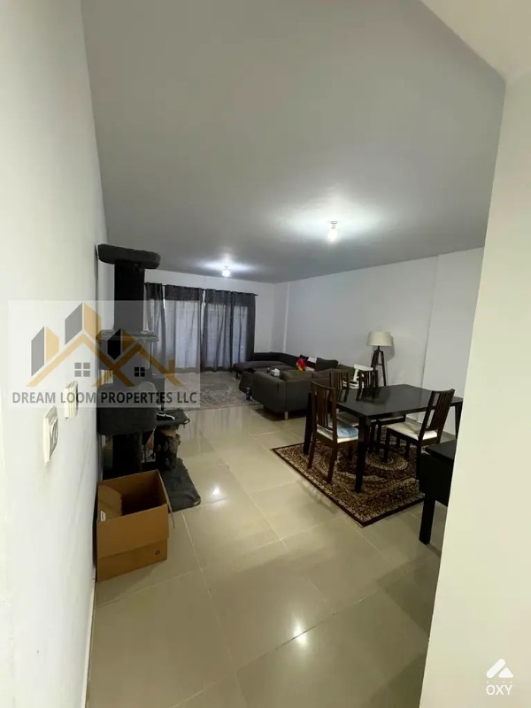 SPACIOUS LAYOUT / READY TO MOVE IN / GOOD PRICE photo 3