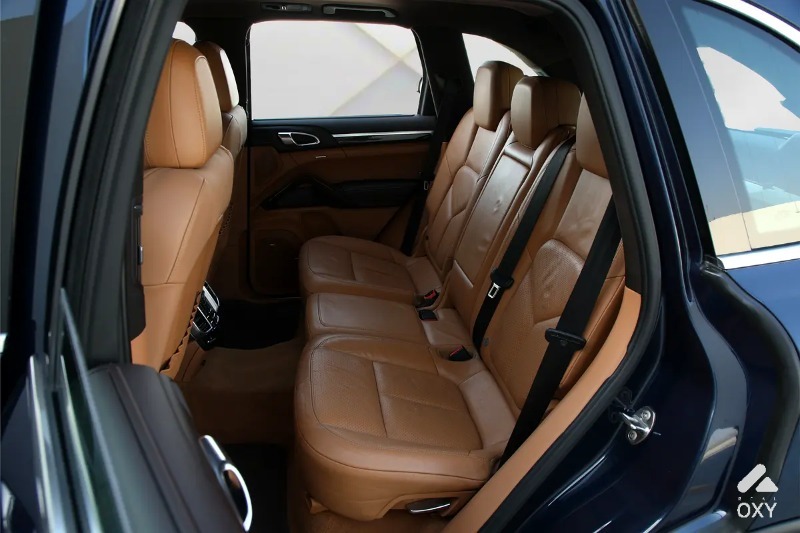 Porsche Cayenne S photo 2