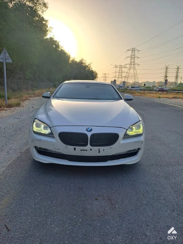 BMW 6-Series 650i photo 2