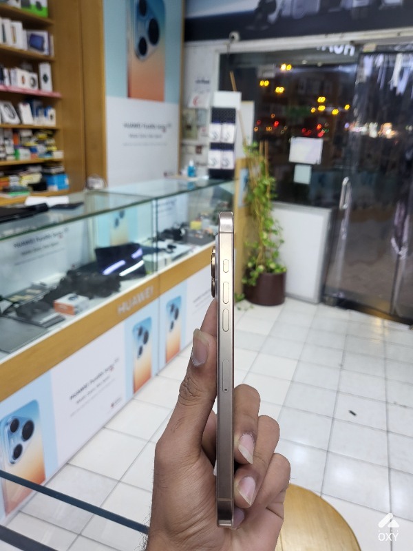 Iphone 16 pro max 256gb HK HRALTH OF BETTERY90 photo 2