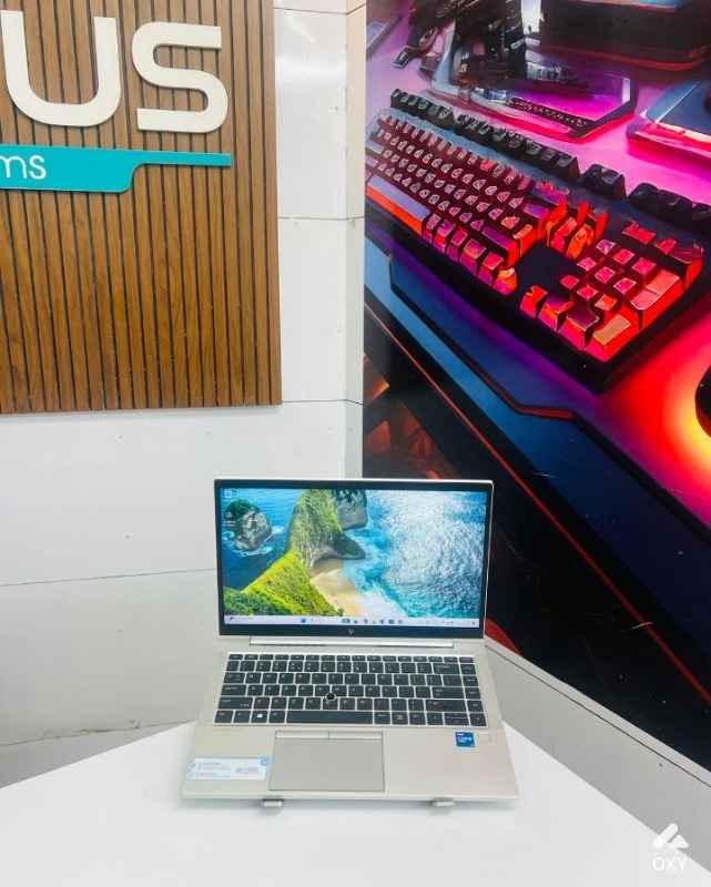 HP ELITEBOOK 840 G8  photo 2