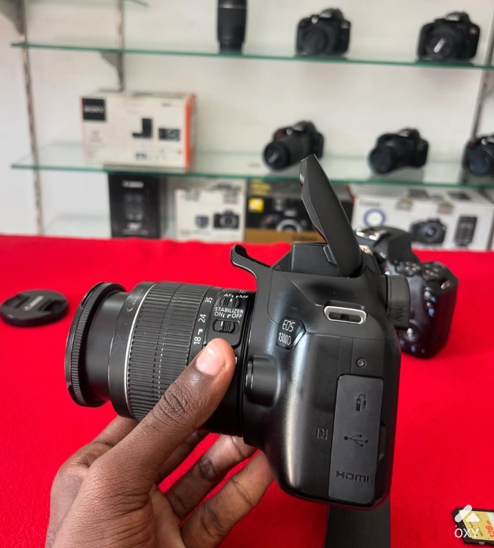 CANON 1300D photo 3