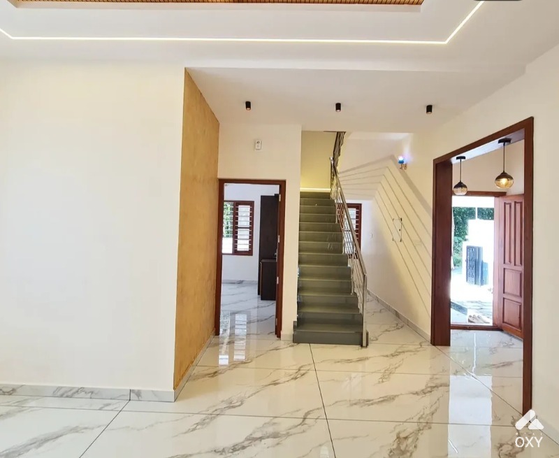 House for sale  photo 3