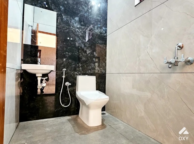 House for sale  photo 2