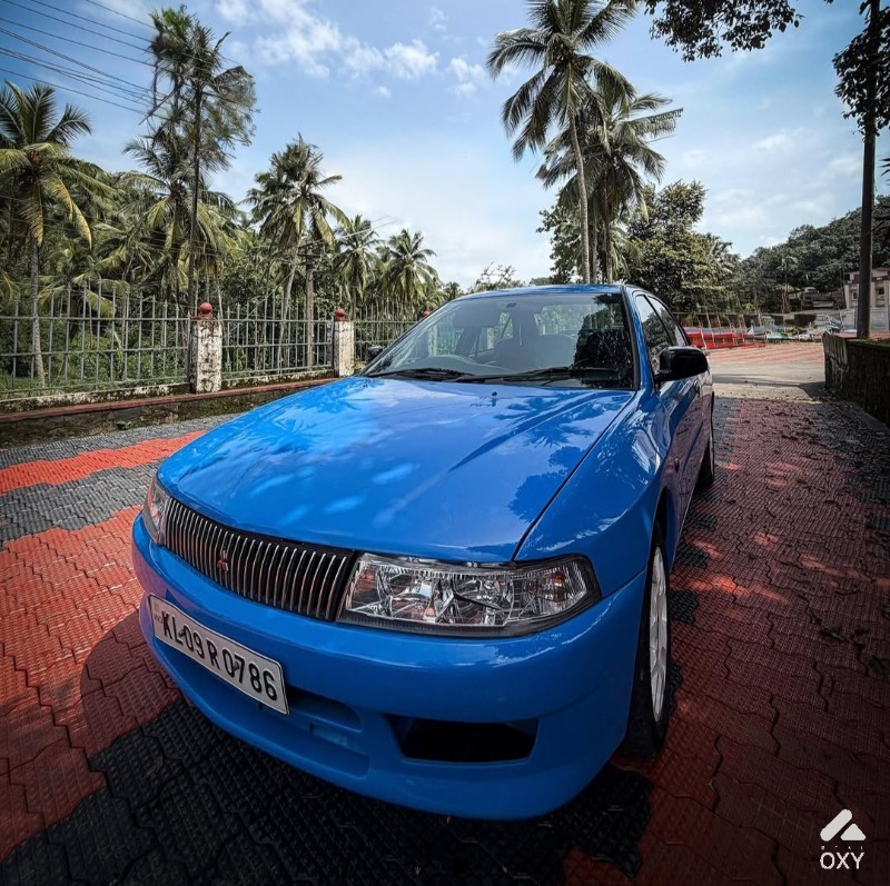 LANCER 2005 MODEL photo 3