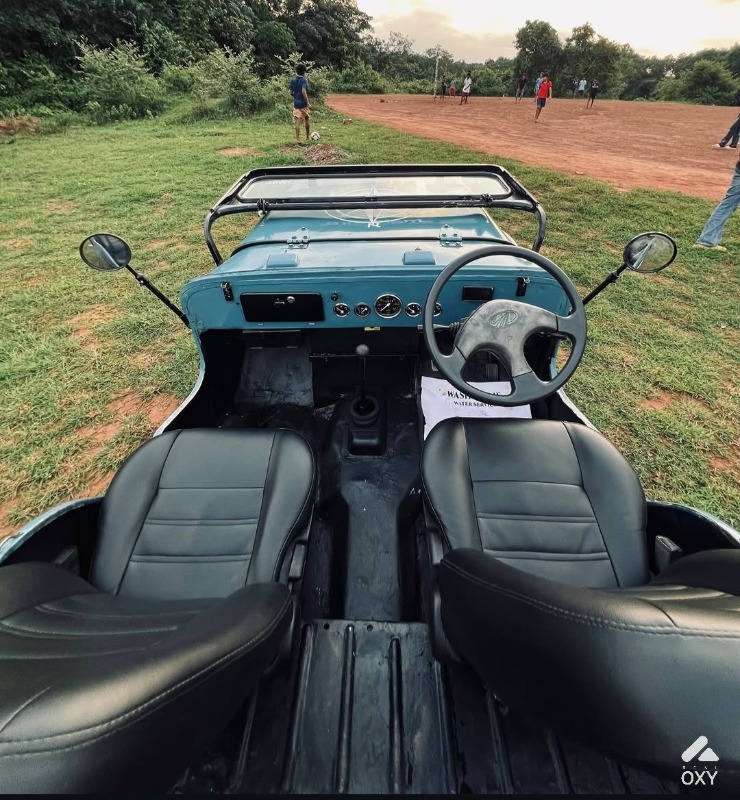 Mahindra jeep di photo 2
