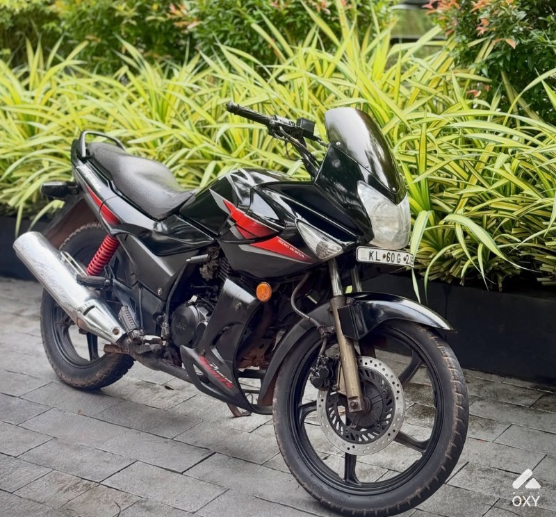 Karizma R photo 2