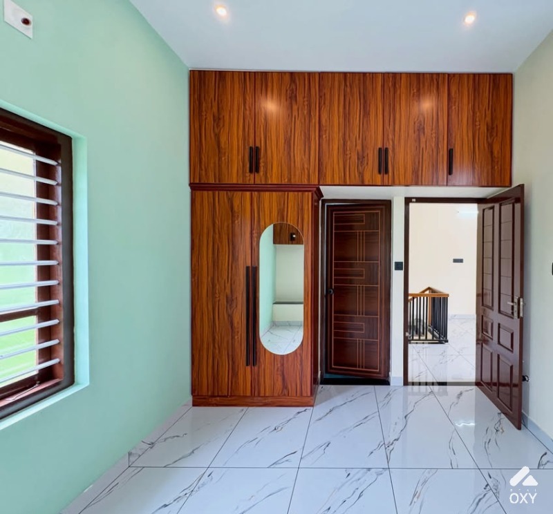 House for sale photo 4
